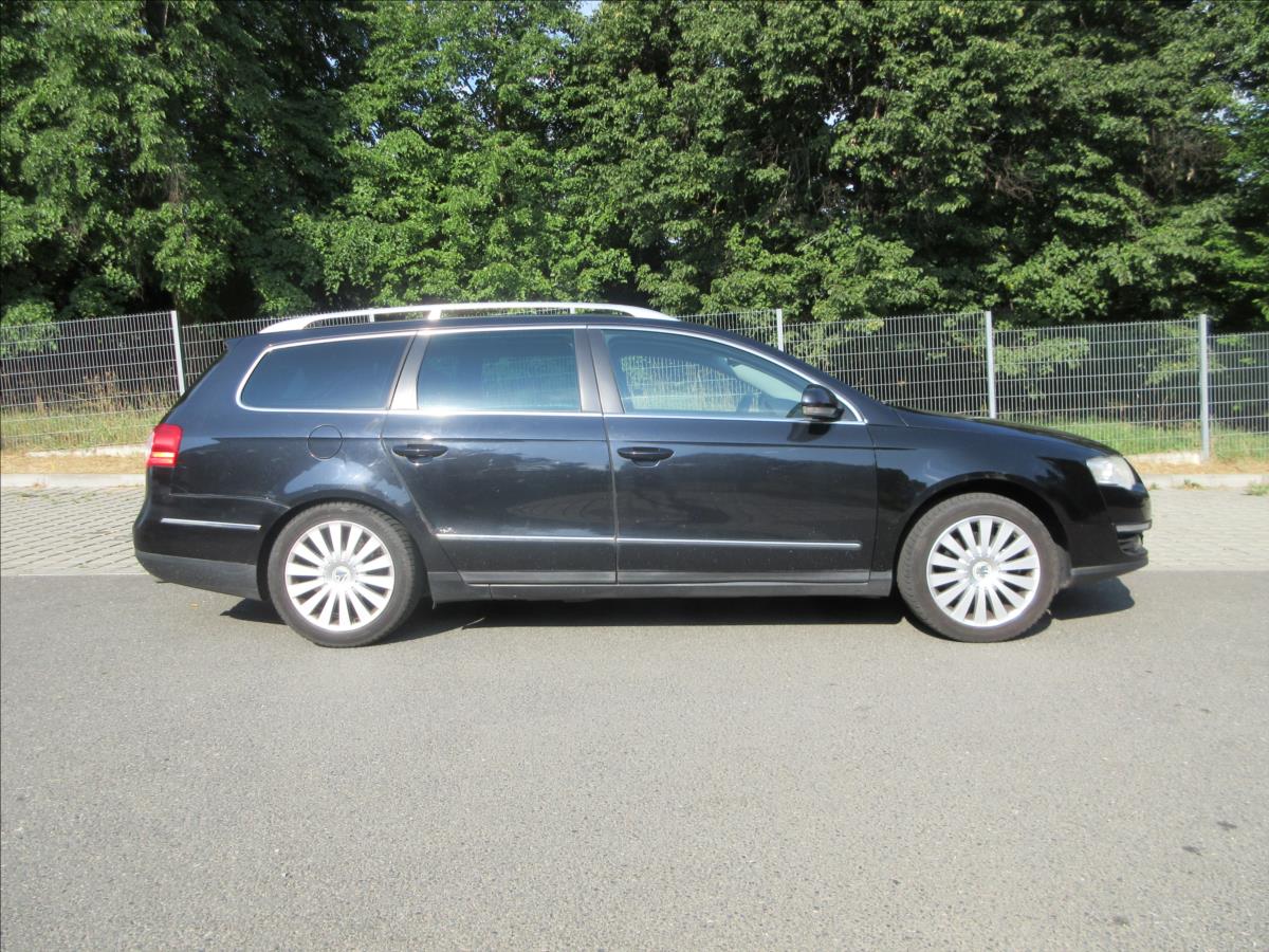 volkswagen-passat-2-0-fsi-110kw-4x4-kuze-xenon-nove-v-cr - 9