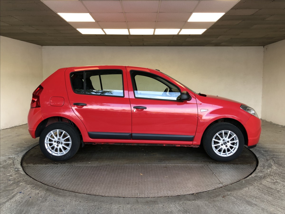 dacia-sandero-1-2-i - 7