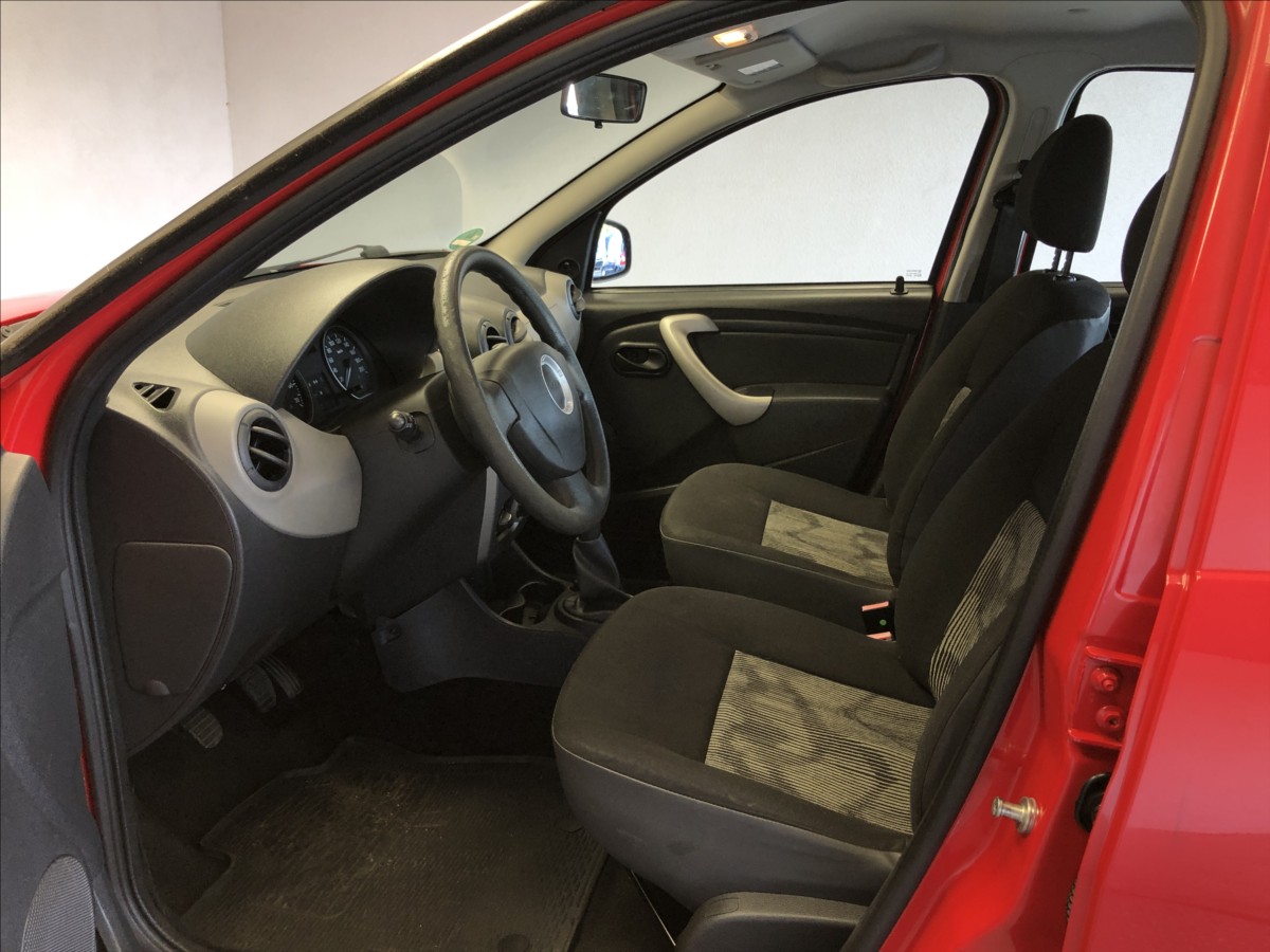 dacia-sandero-1-2-i - 8