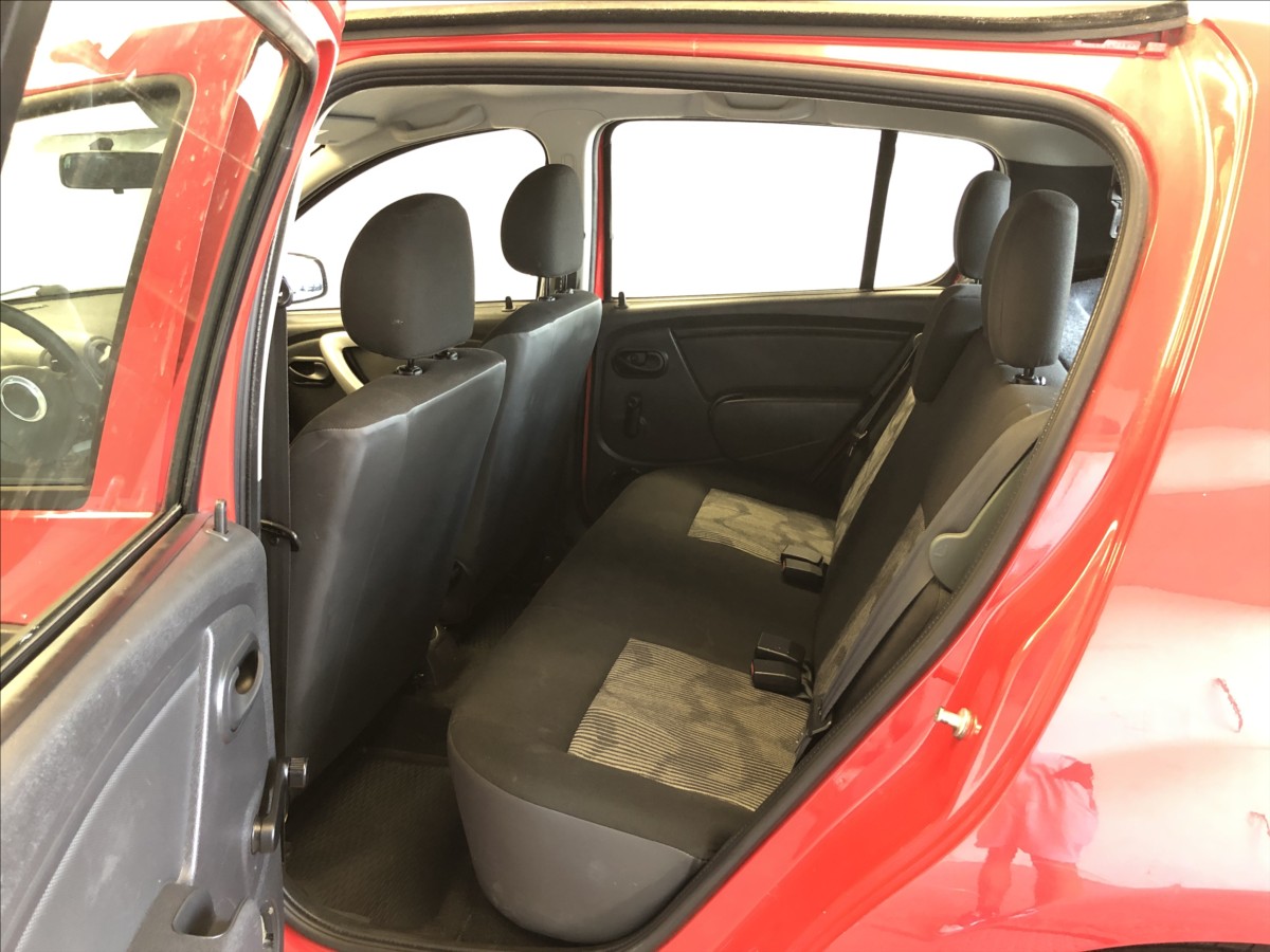 dacia-sandero-1-2-i - 9