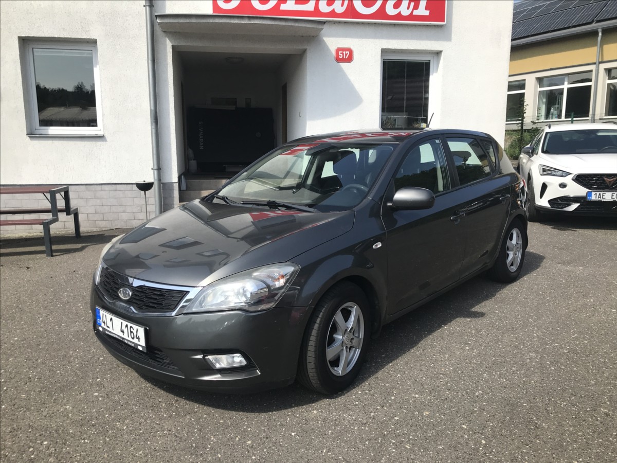 kia-ceed-1-6-crdi-66kw-5dv-ac - 2