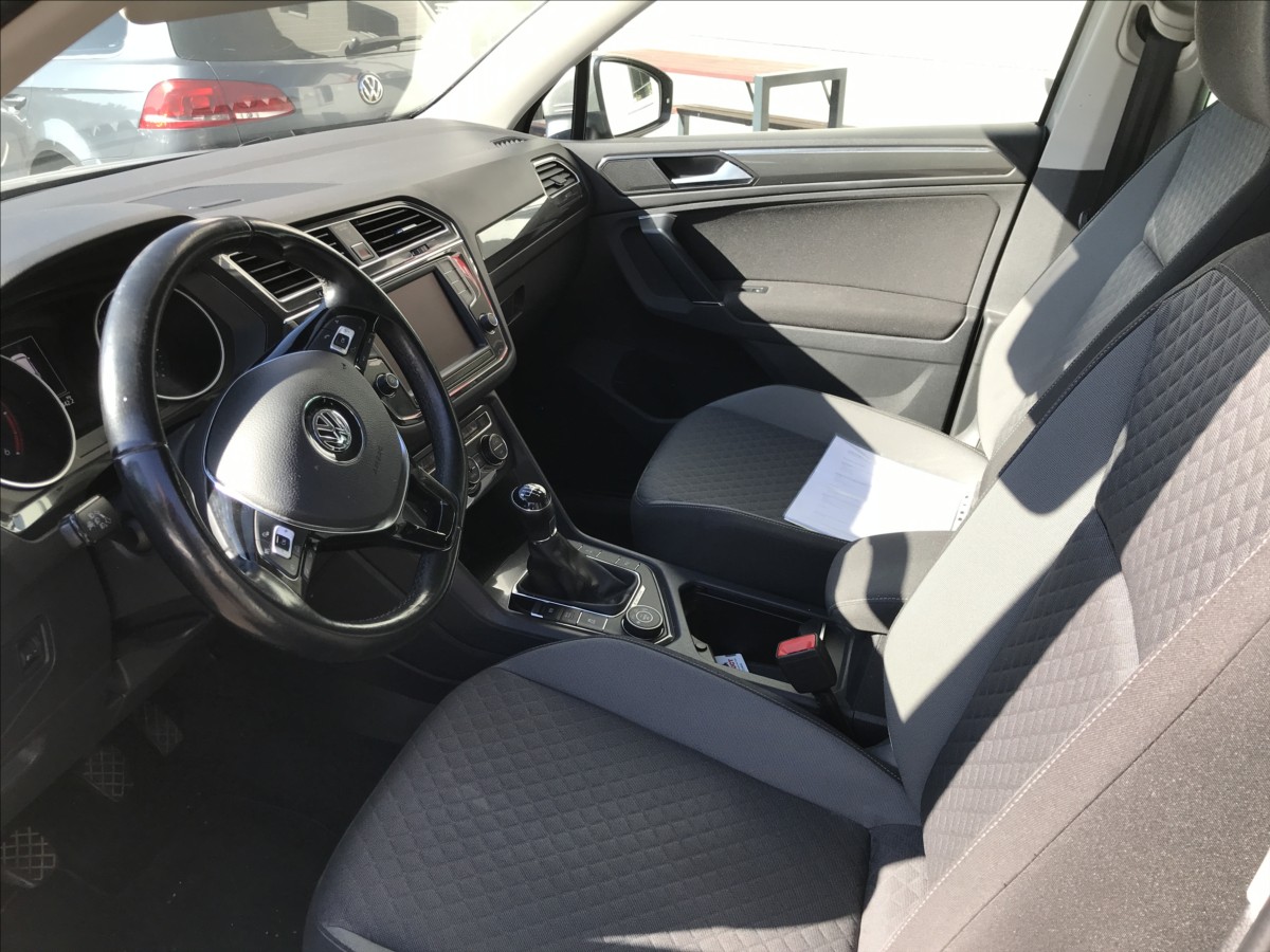 volkswagen-tiguan-2-0-tdi-4x4-110kw - 6