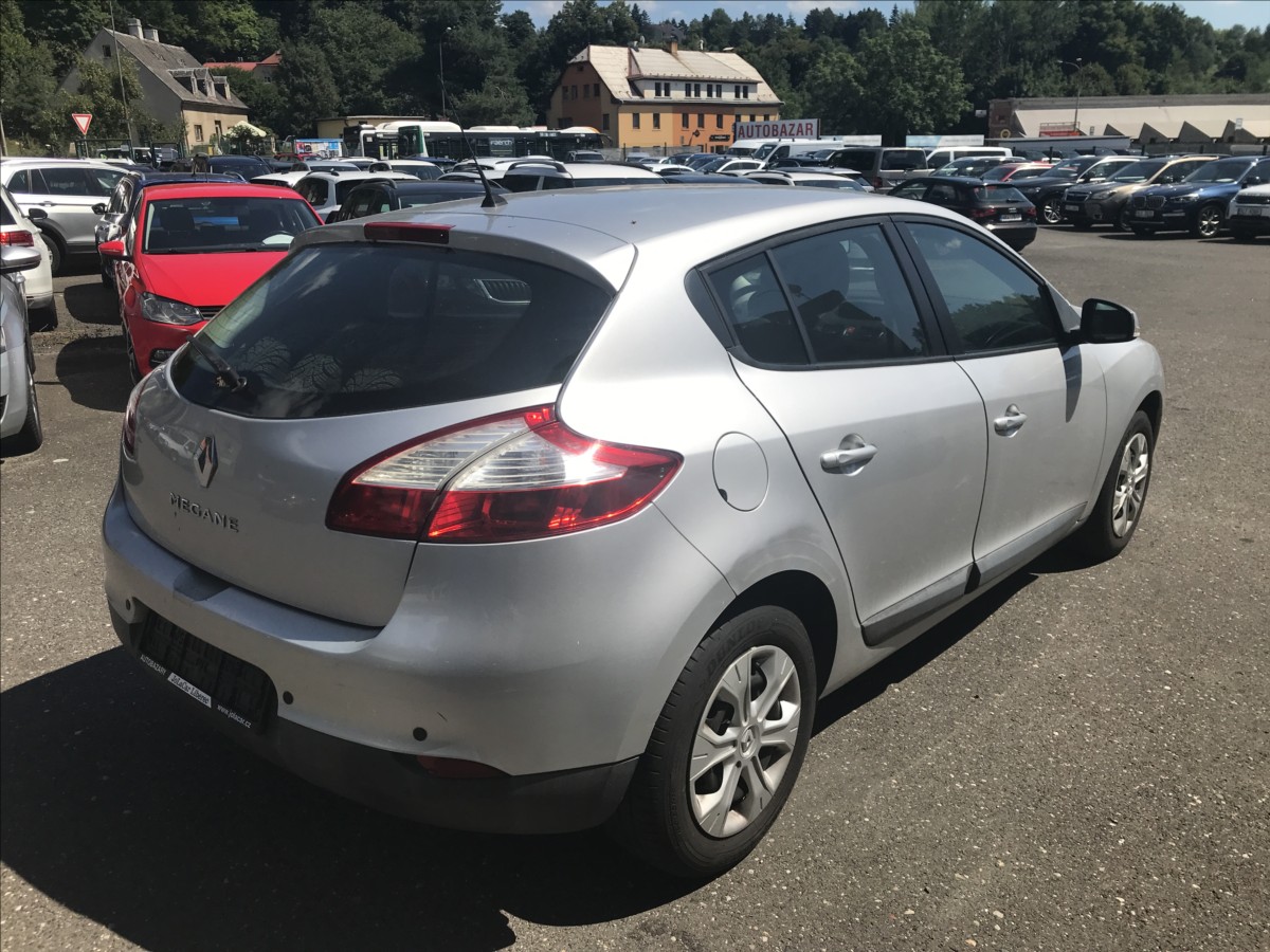 renault-megane-1-6-i-74kw-5dv - 3
