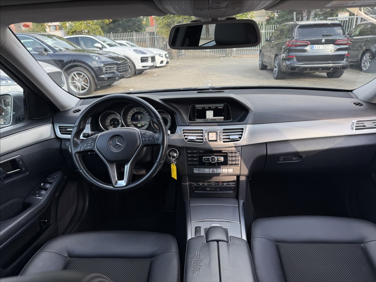 mercedes-benz-tridy-e-e-300de-hybrid-vzduch - 7