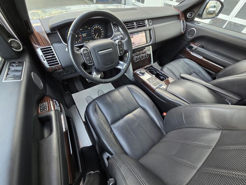 land-rover-range-rover-vogue-4-4-v8-250kw-4x4-tazne - 9