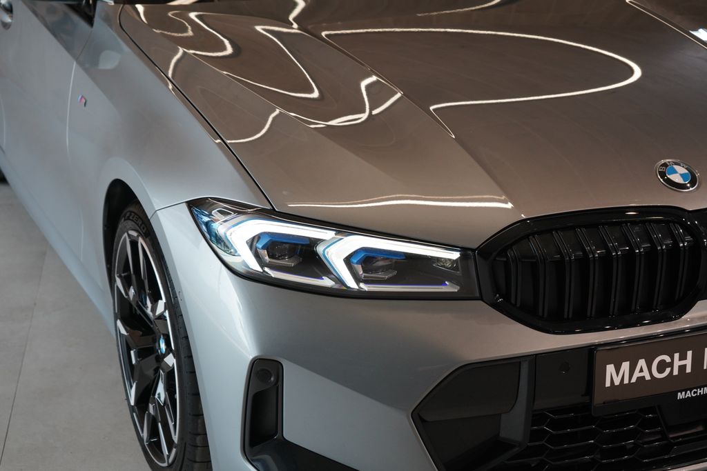 bmw-rada-3-320d-xdrive-touring-hud-acc - 4