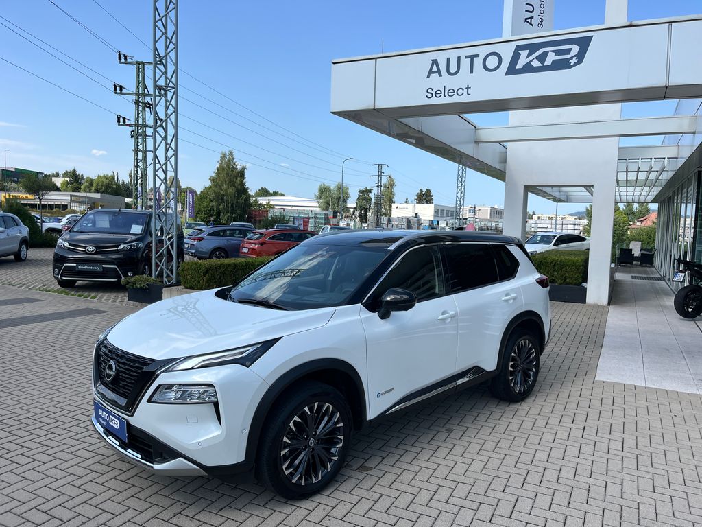 Nissan e-Power 213k e-4orce 4x4 Tekna