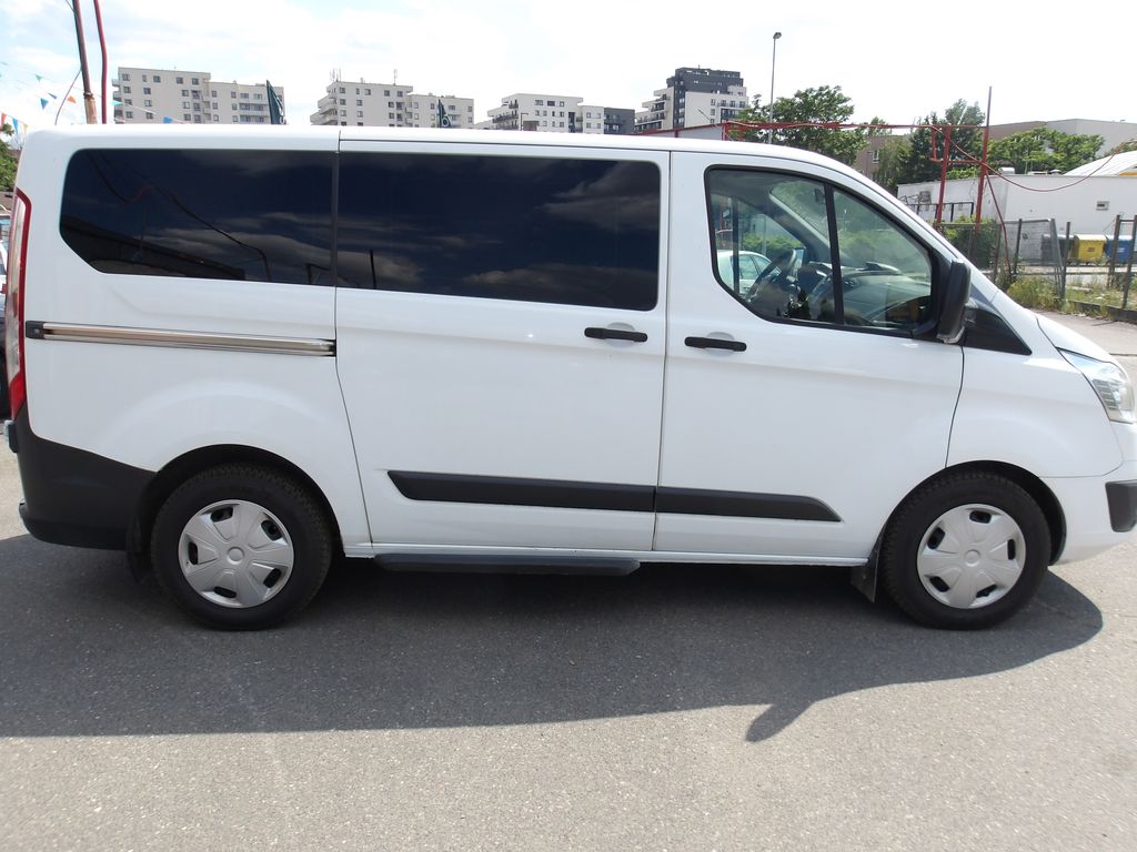 ford-transit-custom-2-2tdci-8-mist-po-rozvodech - 3