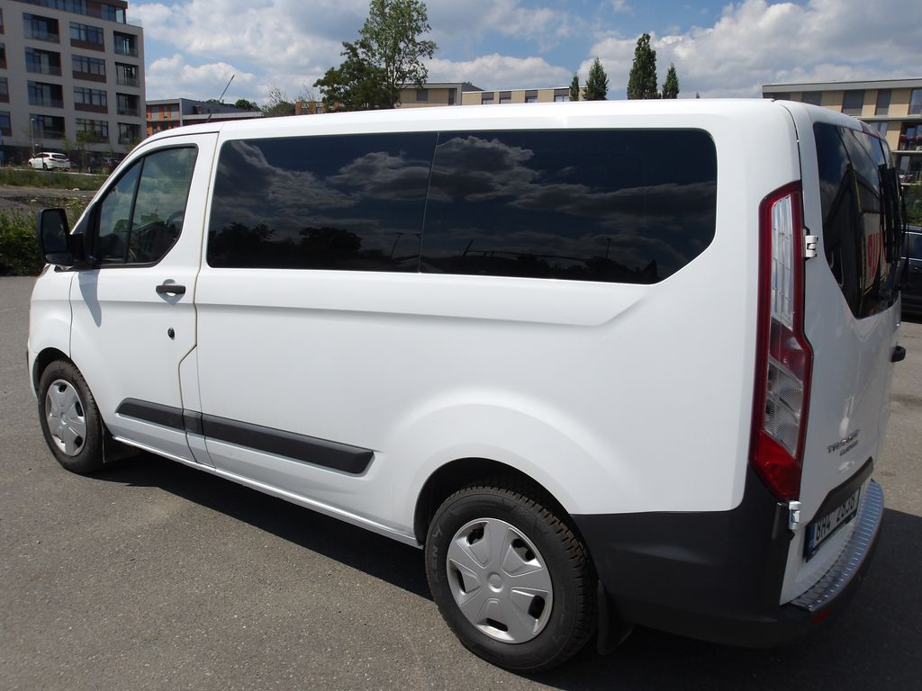 ford-transit-custom-2-2tdci-8-mist-po-rozvodech - 6