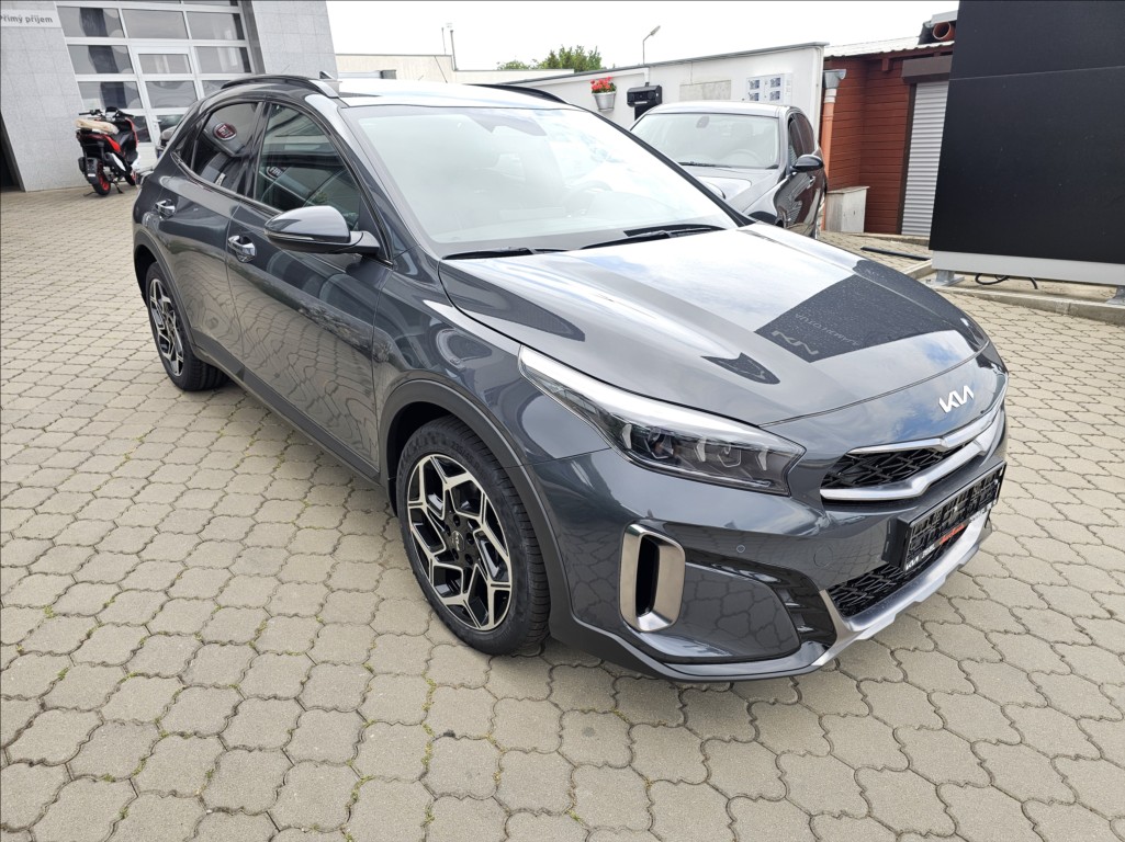 kia-xceed-xceed-cd-1-6-t-gdi-gpf-7dct-gt-line-132-kw - 6