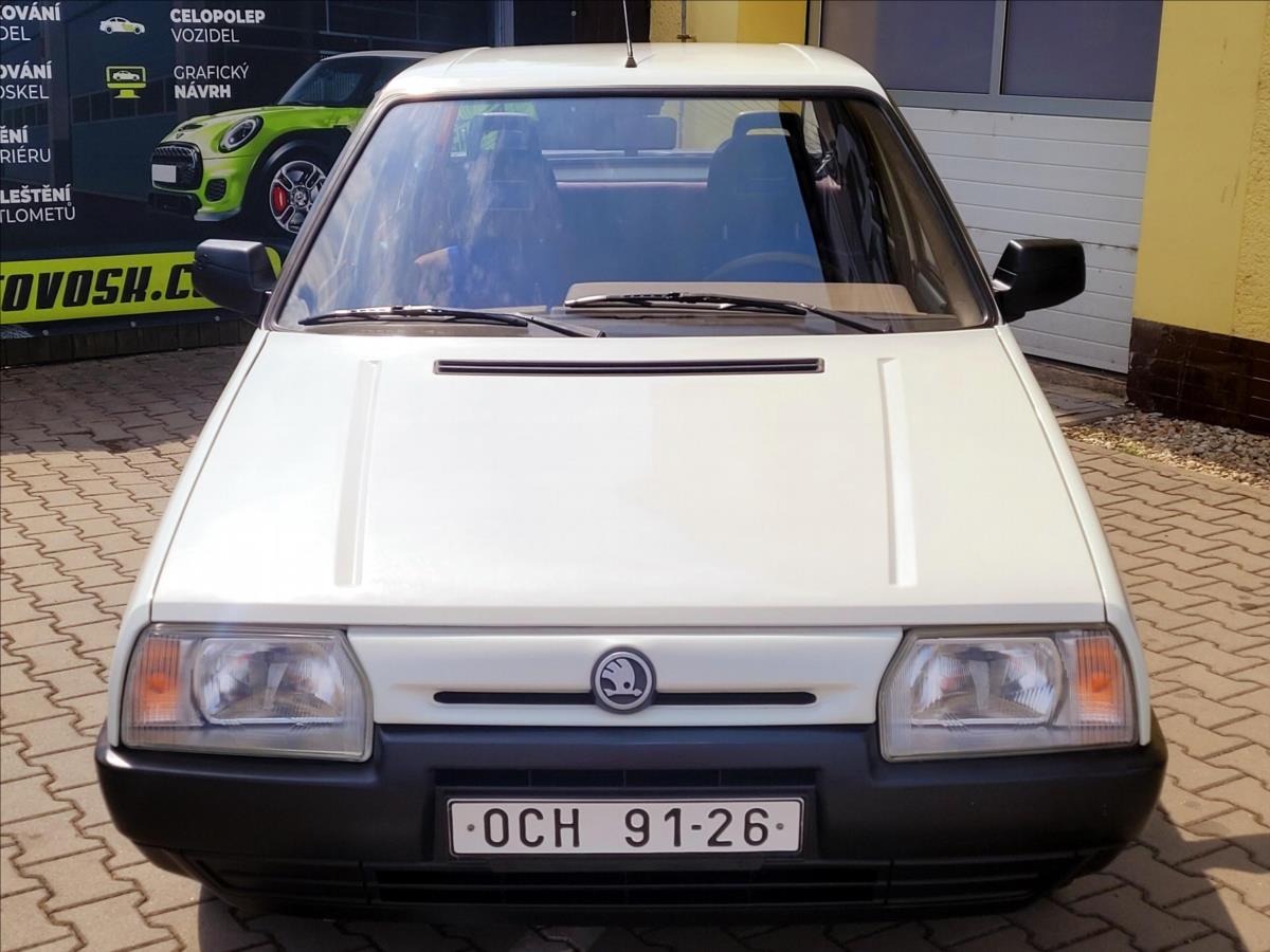 skoda-favorit-1-3-135-l-cz-1-majitel - 1