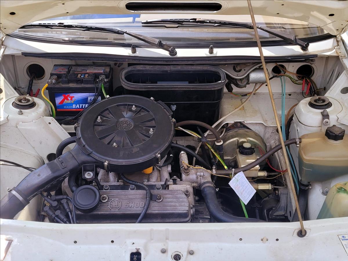 skoda-favorit-1-3-135-l-cz-1-majitel - 7