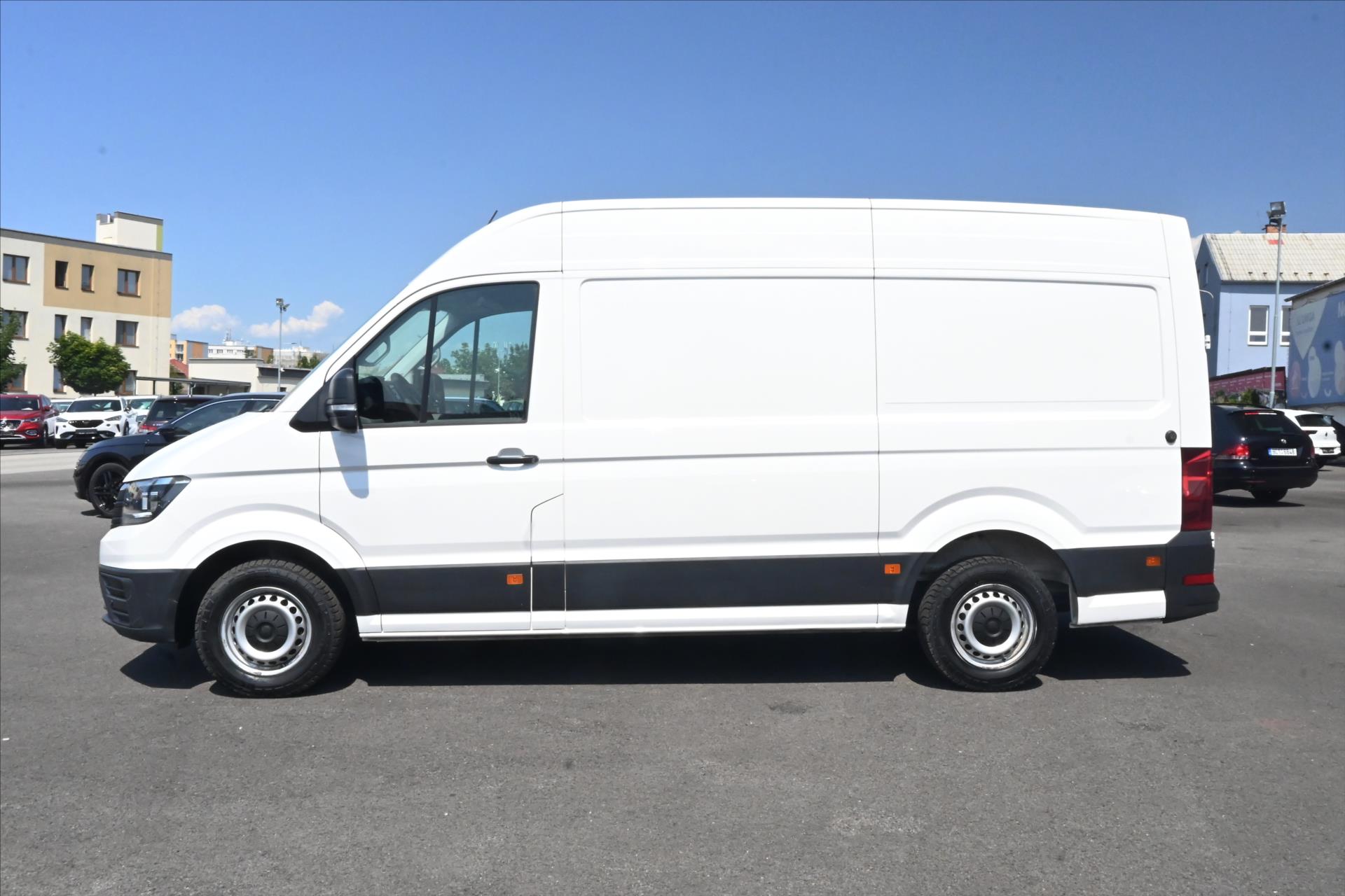 volkswagen-crafter-2-0-tdi-103-kw-l2h2-navi-kamera-zaruka-az-5-let - 6