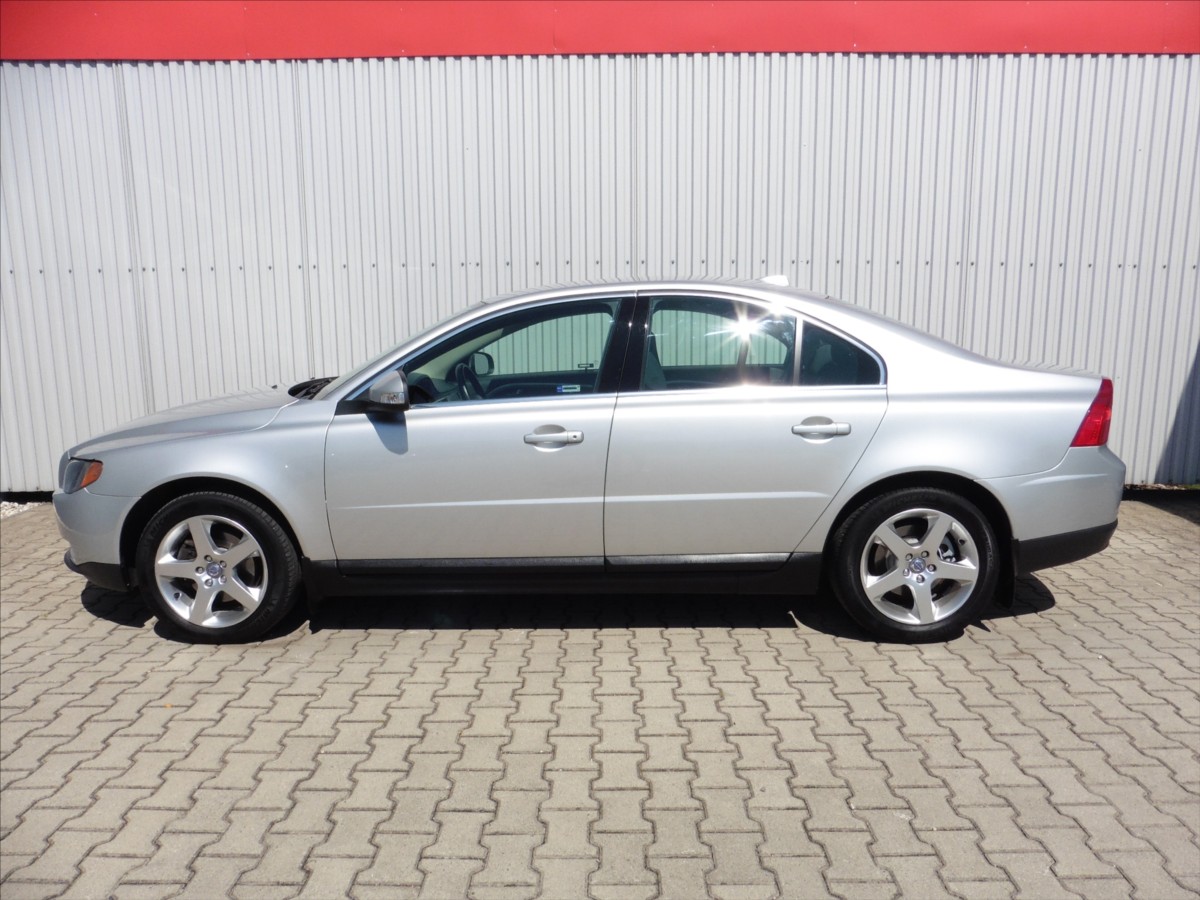 volvo-s80-2-4-d5-momentum - 2