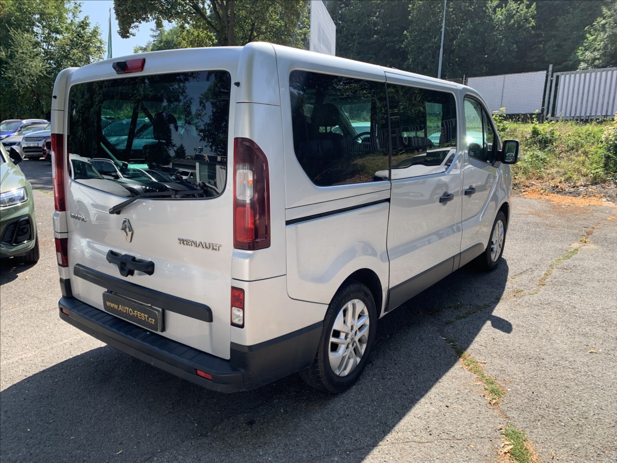 renault-trafic-1-6-dci-energy-cr-7-mist - 4