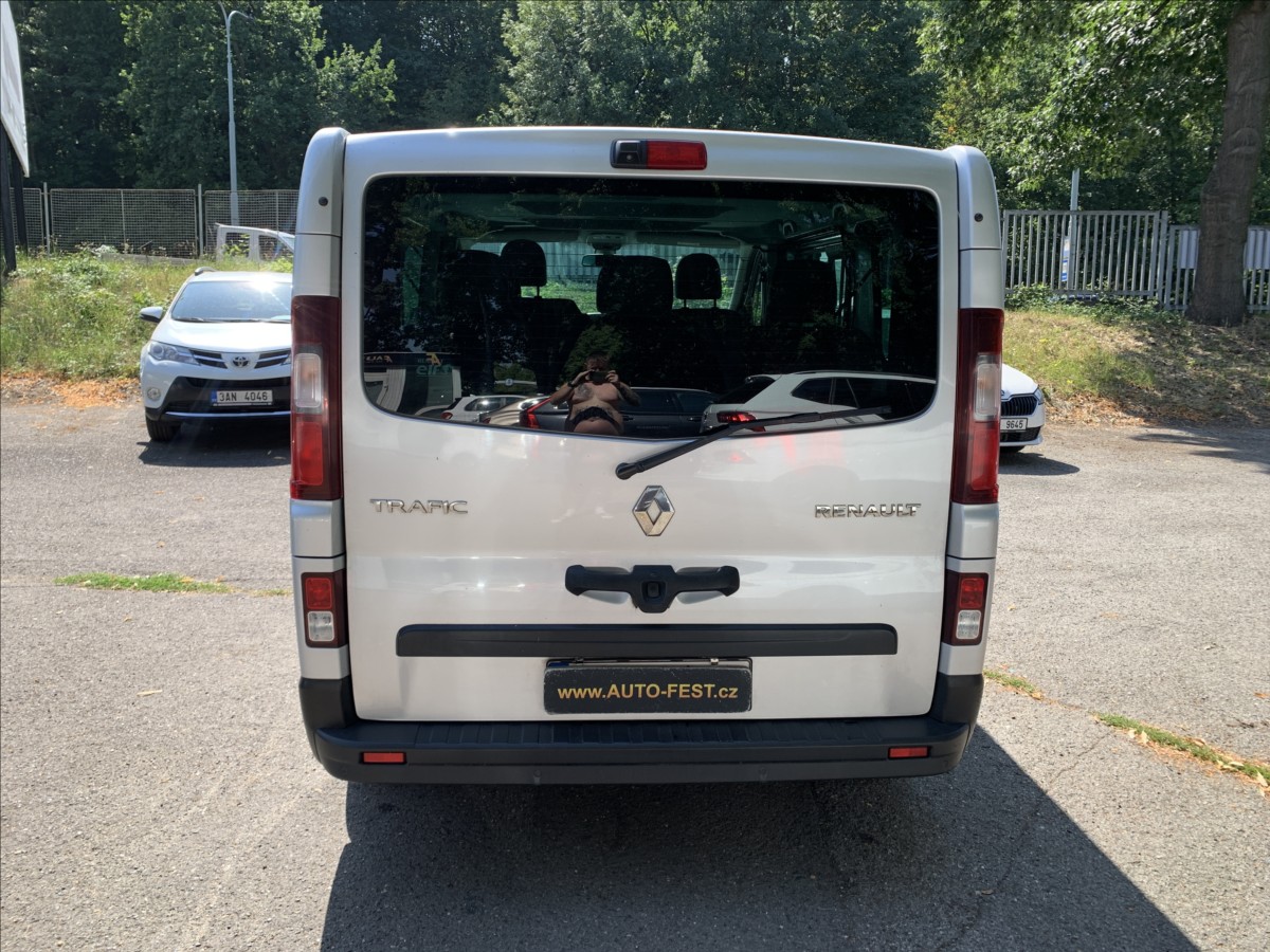 renault-trafic-1-6-dci-energy-cr-7-mist - 5