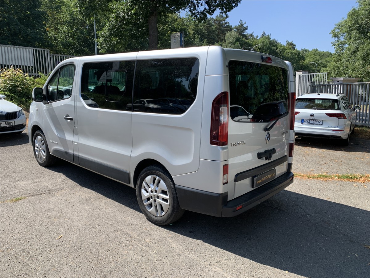 renault-trafic-1-6-dci-energy-cr-7-mist - 6