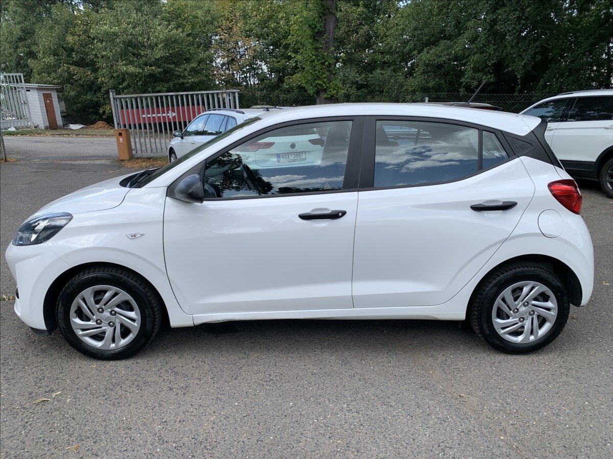 hyundai-i10-1-0-i-1-majitel-cr-serviska - 7