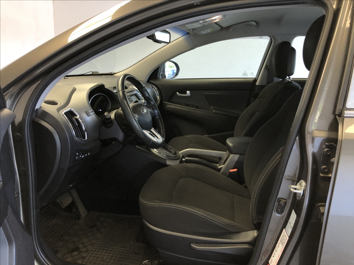 kia-sportage-2-0-crdi-4x4 - 8