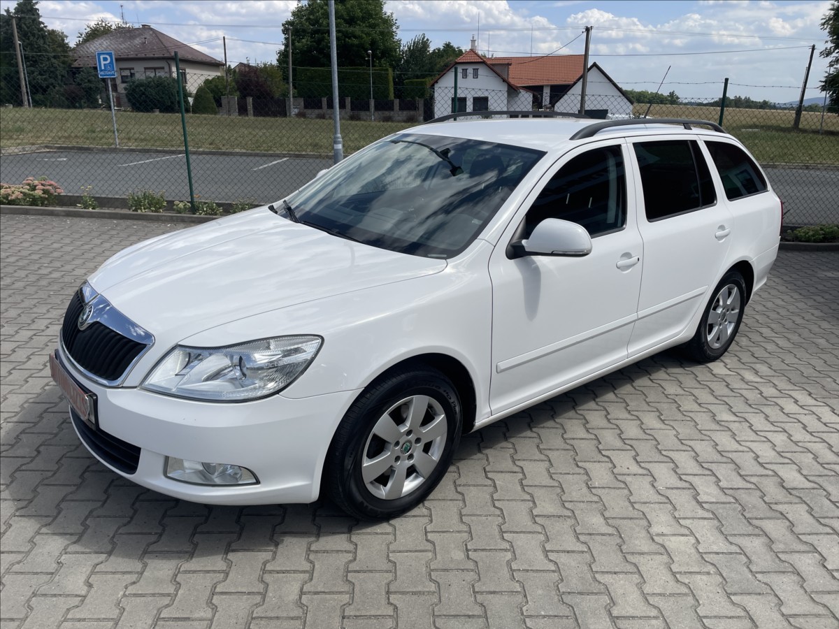 skoda-octavia-2-0-tdi-103-kw-digiklima-stk-7-2027-ii - 3