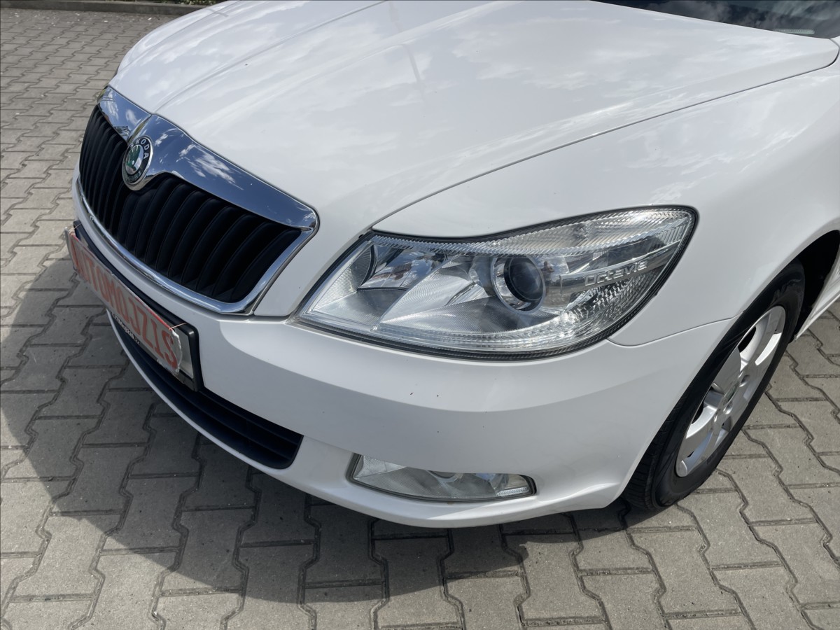 skoda-octavia-2-0-tdi-103-kw-digiklima-stk-7-2027-ii - 6