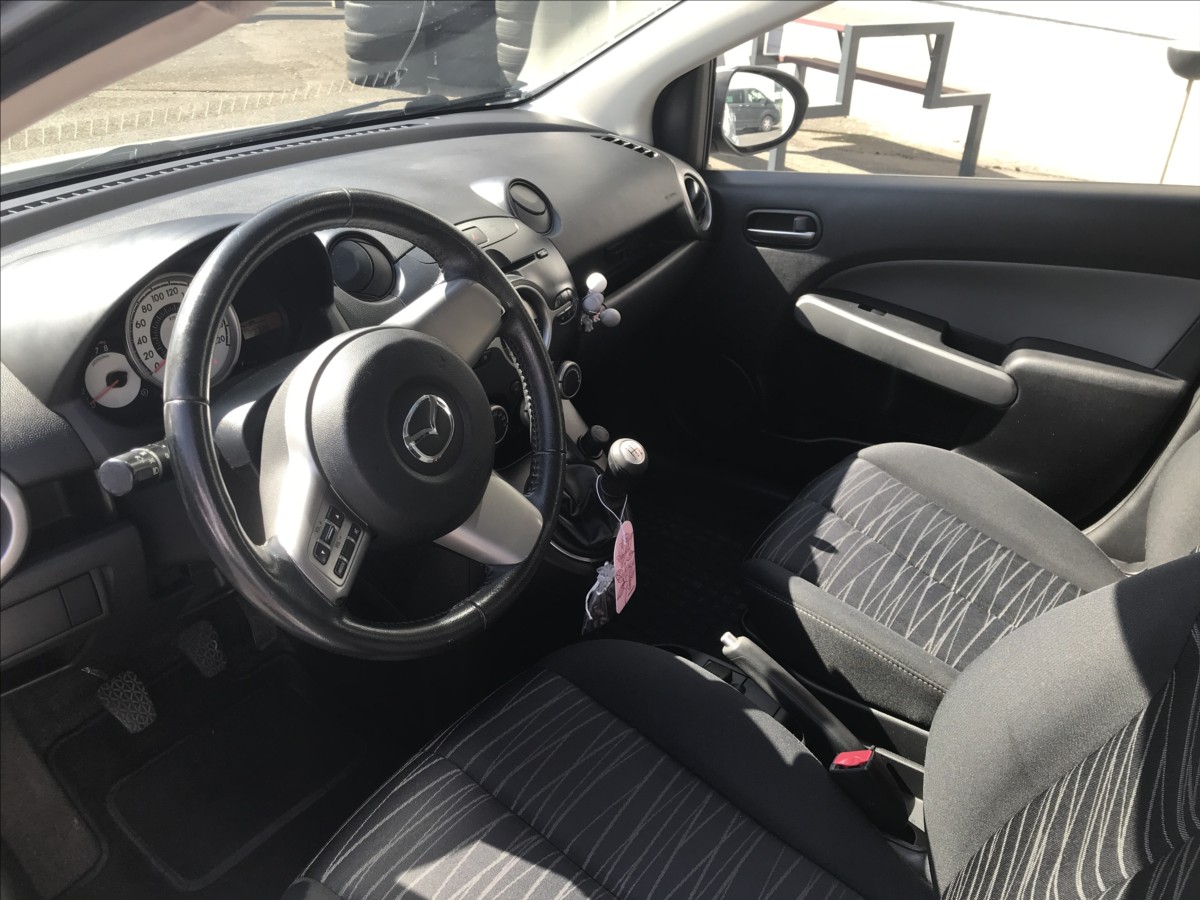 mazda-2-1-4-i-63kw-5dv-ac - 7