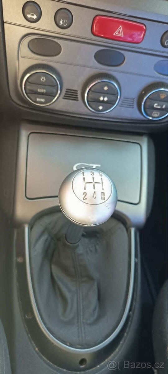 alfa-romeo-gt-1-8-twin-spark - 6