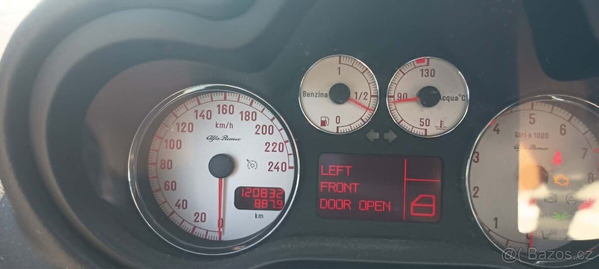 alfa-romeo-gt-1-8-twin-spark - 9