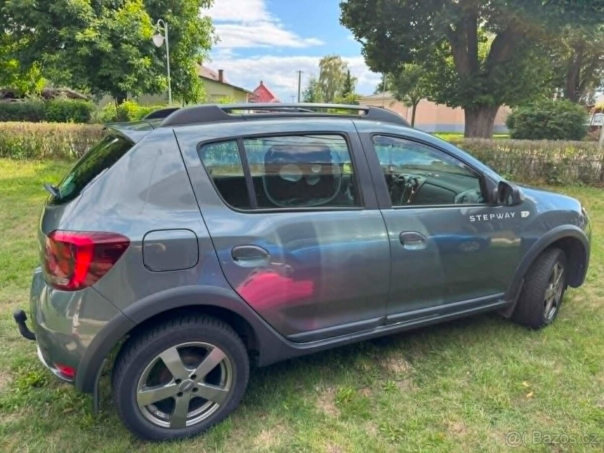 dacia-sandero-stepway-0-9 - 1