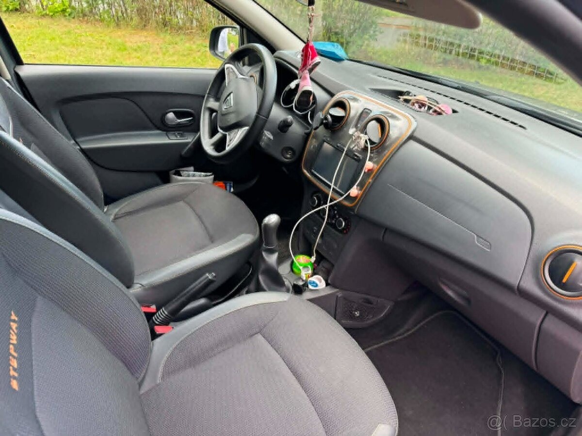 dacia-sandero-stepway-0-9 - 4