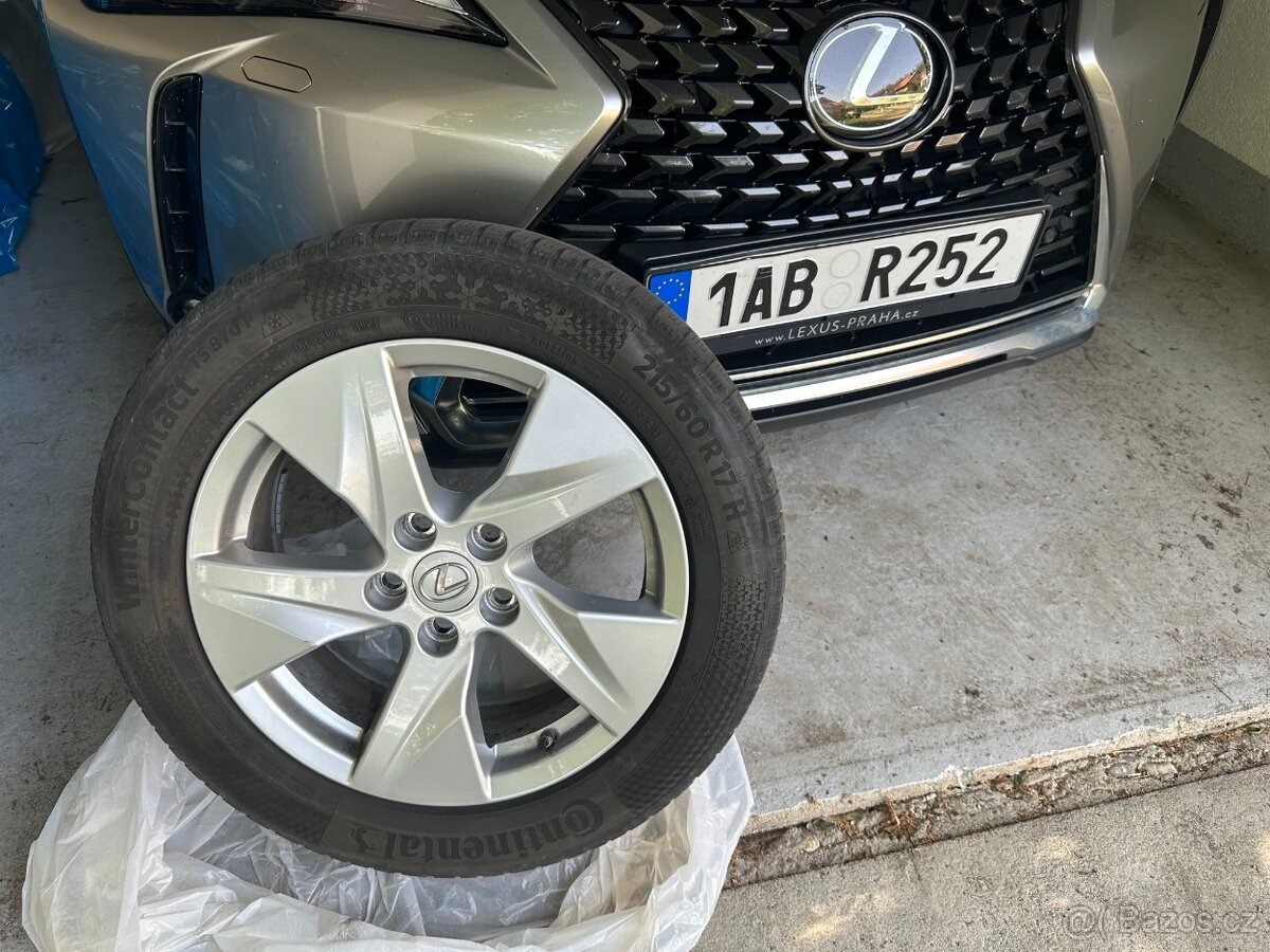 lexus-ux-250h-2-0-hybrid-e-cvt - 7