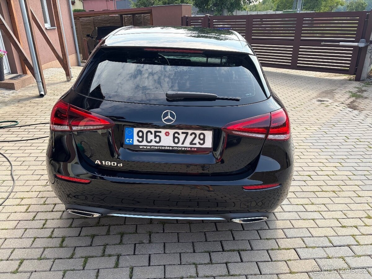 mercedes-benz-tridy-a-a180d-original-5let-zaruka - 1