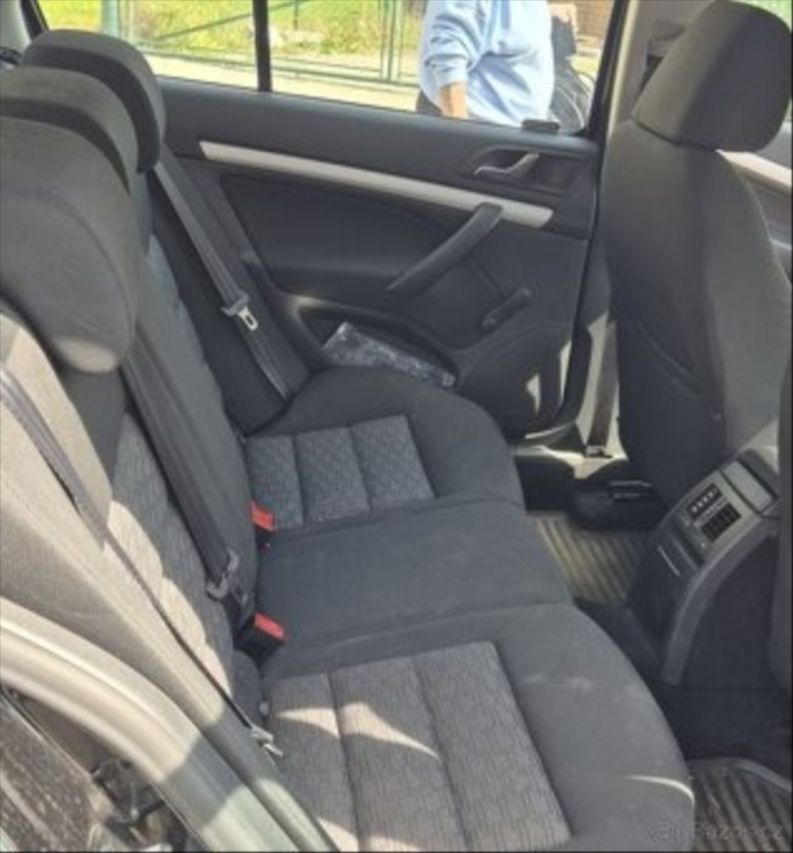 skoda-octavia-1-6-tdi-77kw-2011 - 3