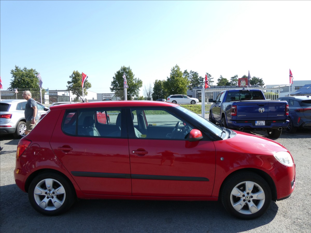 skoda-fabia-1-2-htp-2x-kola-koupeno-v-cr - 8