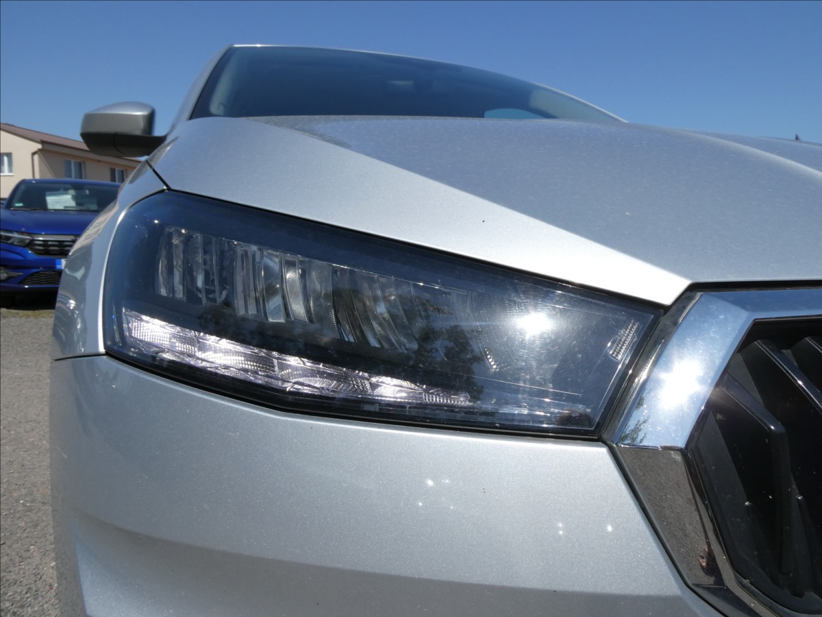skoda-fabia-1-0-tsi-70kw-koupeno-v-cr-dph - 4