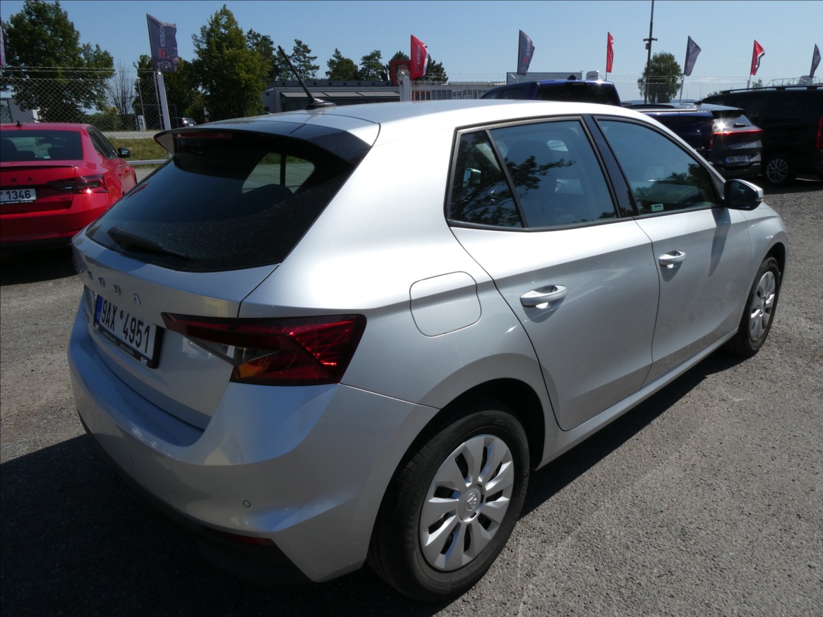 skoda-fabia-1-0-tsi-70kw-koupeno-v-cr-dph - 8