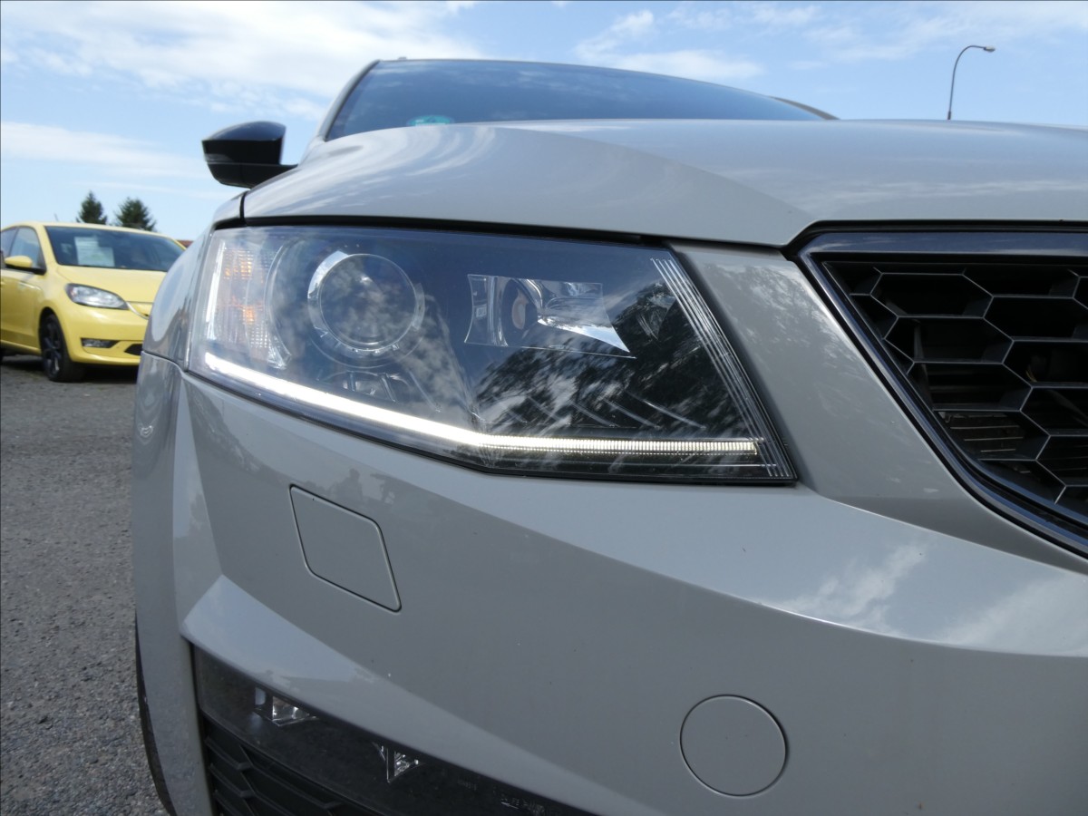 skoda-octavia-2-0-tsi-162kw-rs-navi-el-sibr - 4