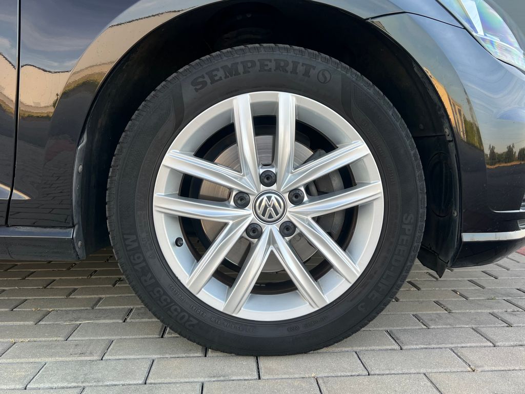 volkswagen-golf-2-0-tdi-dsg-highline - 8