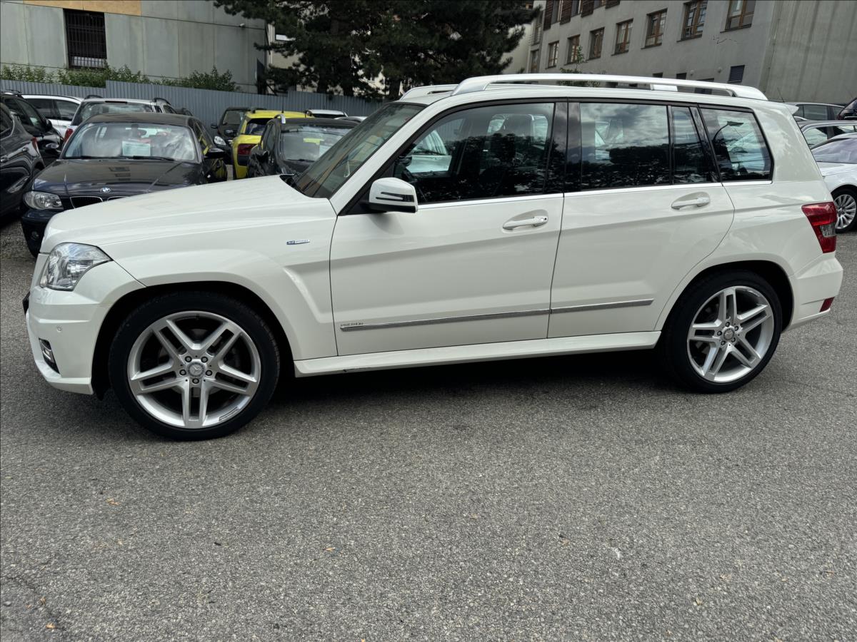 mercedes-benz-glk-2-2-amg-4matic - 3