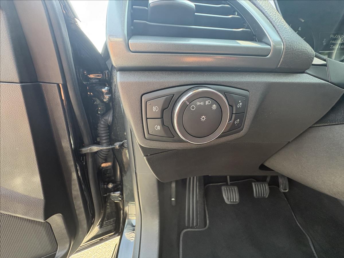 ford-mondeo-2-0-tdci110kw-led-acc-nav-vyhr - 4