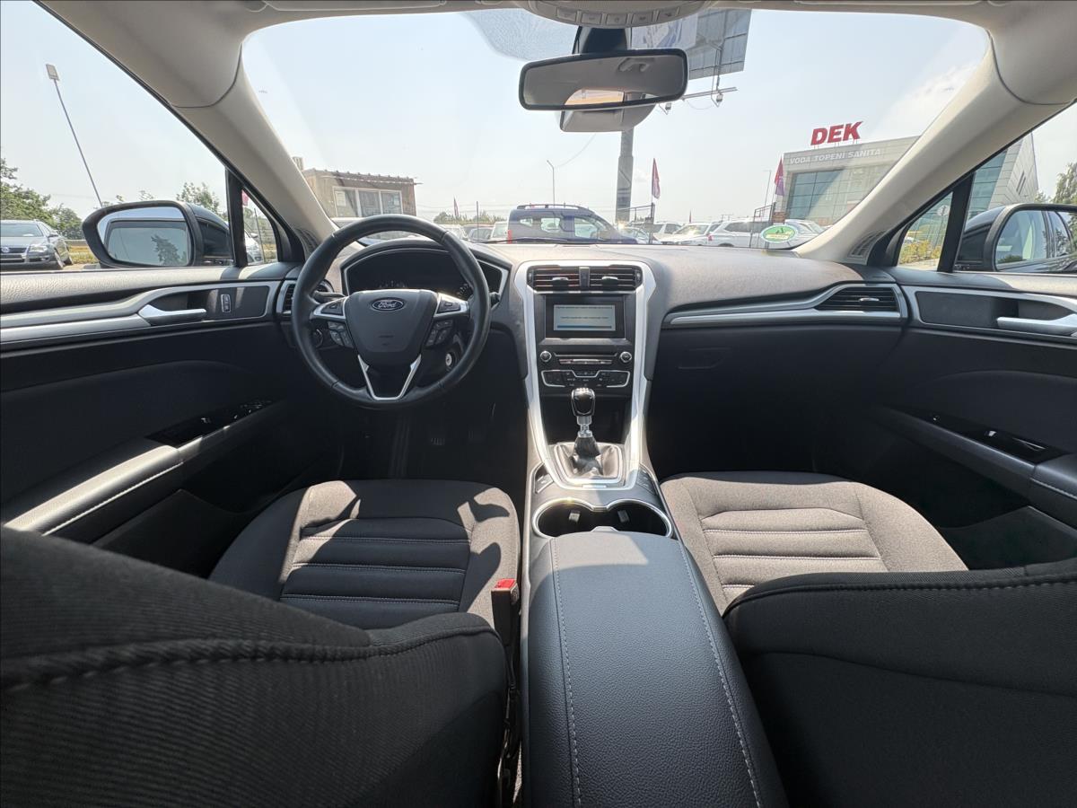 ford-mondeo-2-0-tdci110kw-led-acc-nav-vyhr - 8