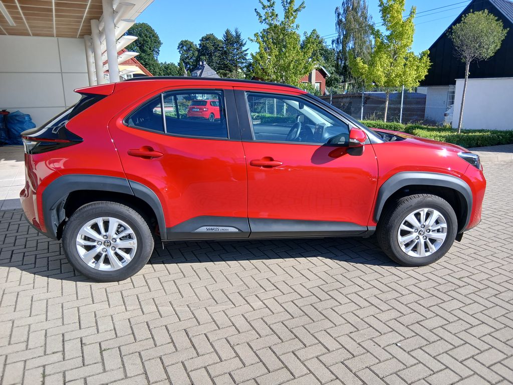toyota-yaris-cross-1-5-hybrid-e-cvt-comfort - 6