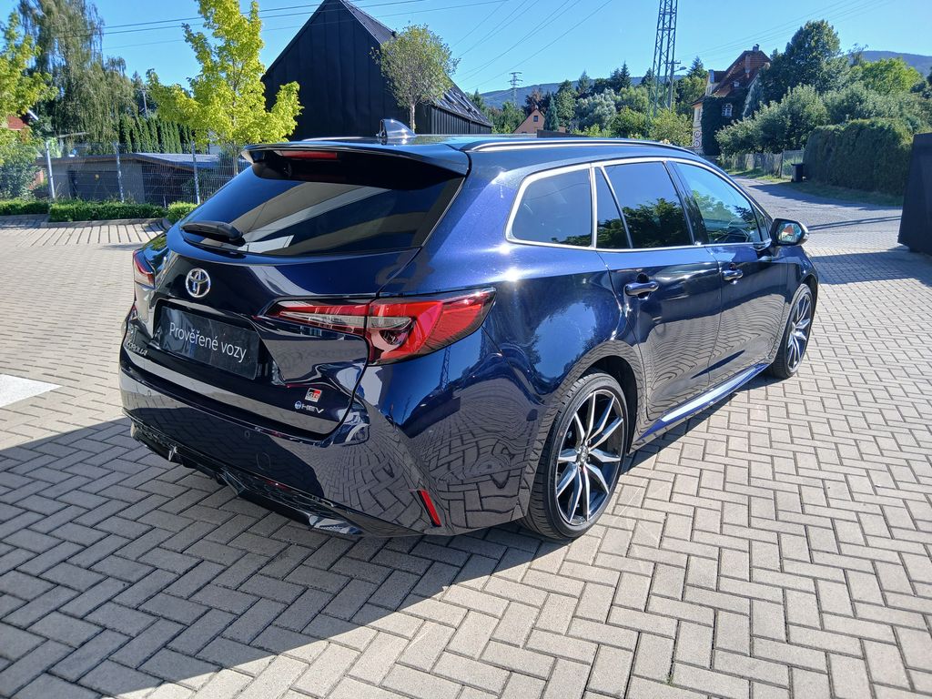 toyota-corolla-2-0-hev-gr-sport-dynamic-jbl - 5