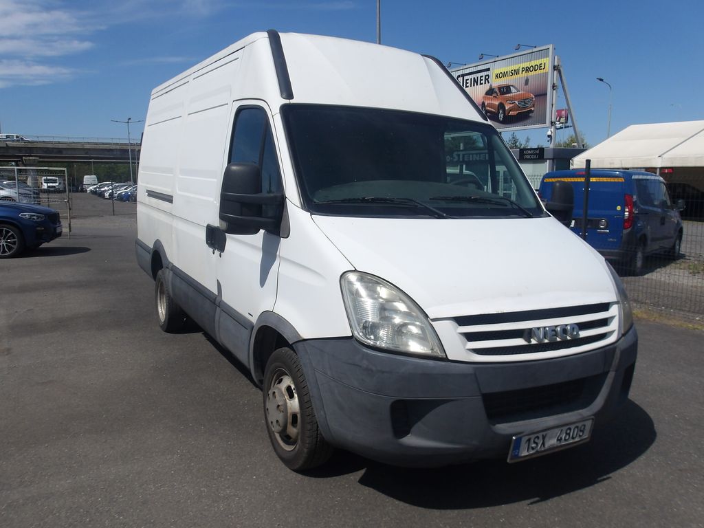 Iveco Daily 3,0JTD SPOLEHLIVÝ VŮZ !