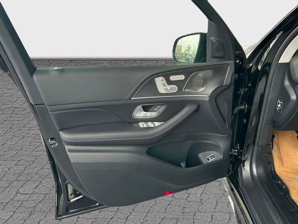 mercedes-benz-gle-450-d-4matic-edition-140-years - 5