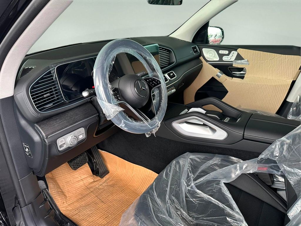mercedes-benz-gle-450-d-4matic-edition-140-years - 6
