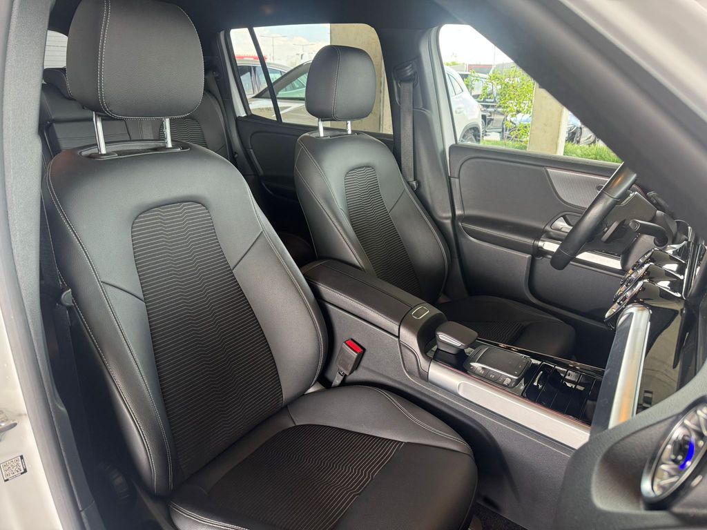mercedes-benz-glb-d-4matic - 8