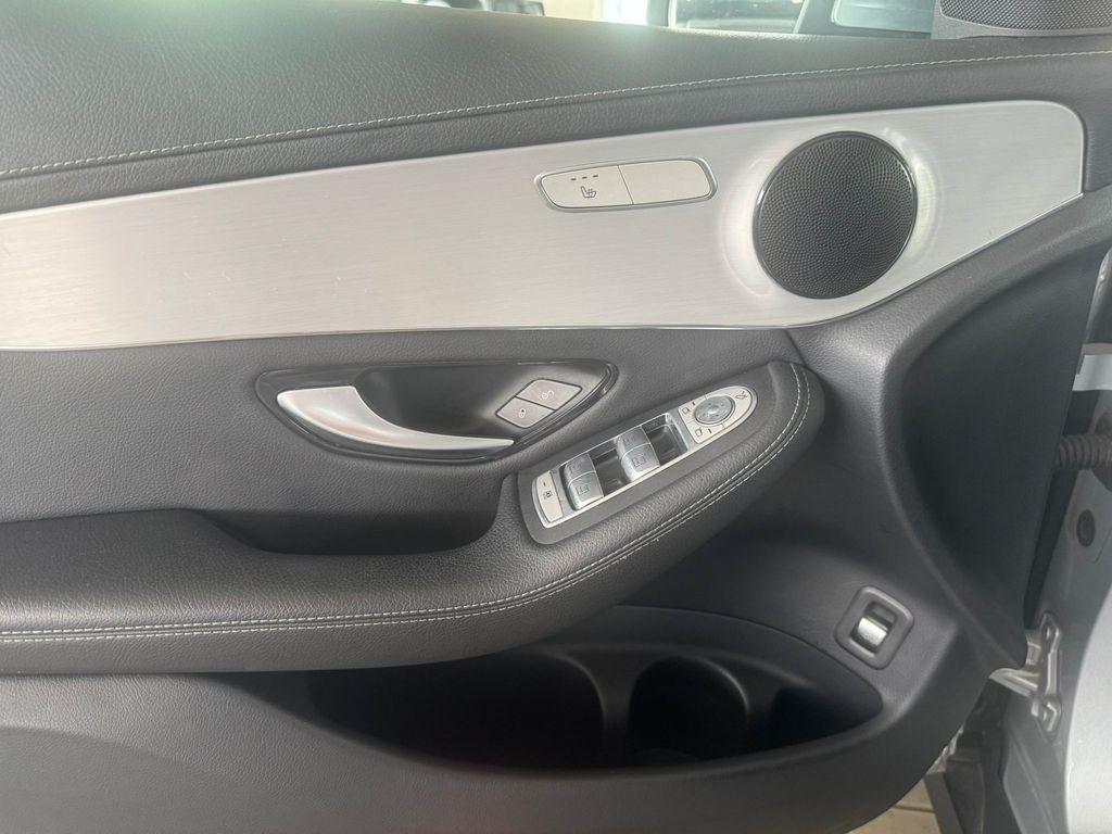 mercedes-benz-glc-220d-4matic - 9