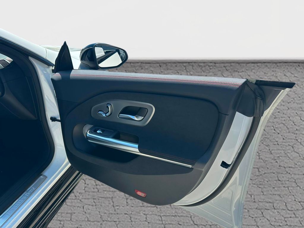mercedes-benz-cla-200 - 9
