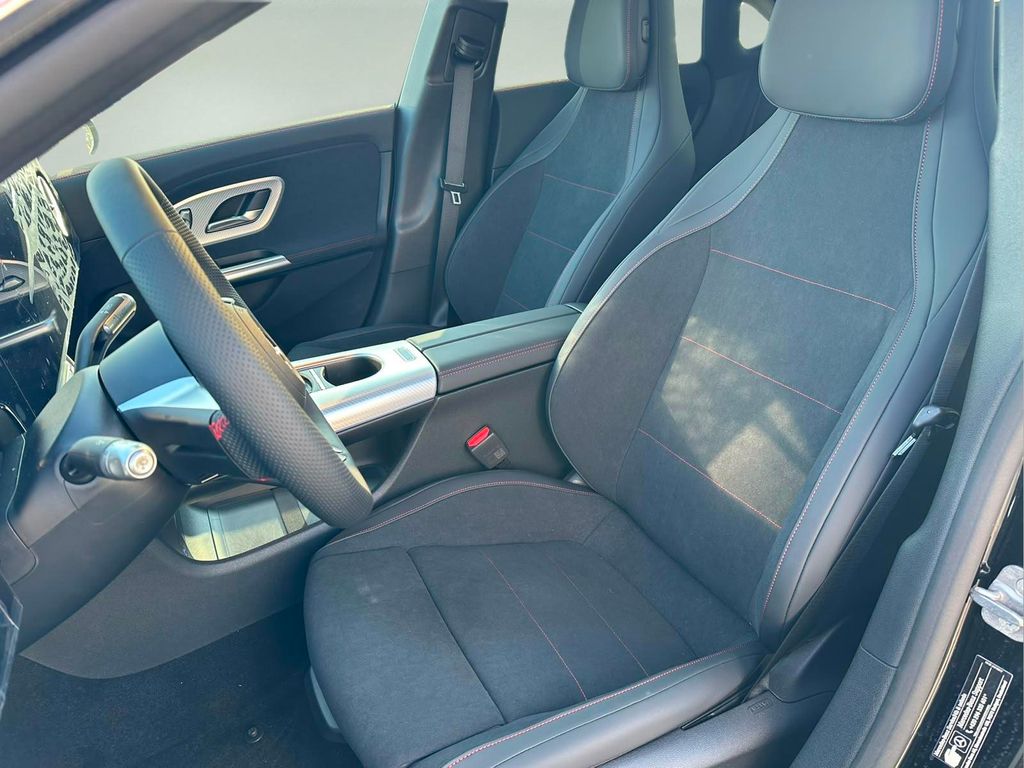 mercedes-benz-cla-200 - 8